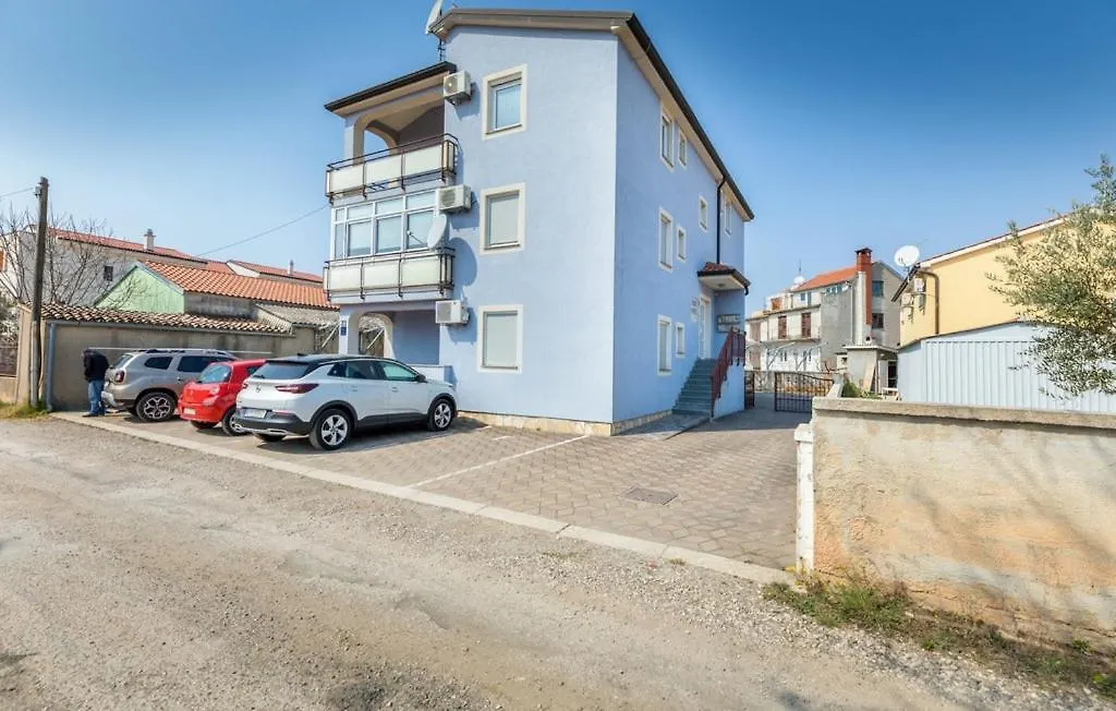 Apartments With A Parking Space Fazana - 19494