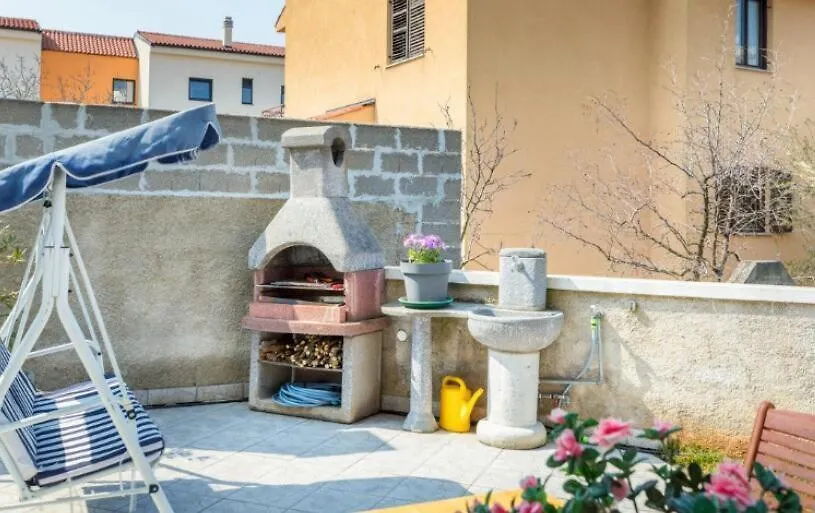 Apartments With A Parking Space Fazana - 19494 Croatia